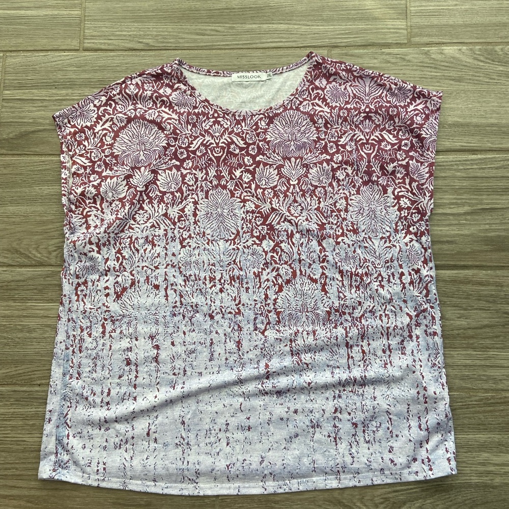 🔥3 for $5 Mislook Purple and White Gradient Short Sleeve Blouse Top
